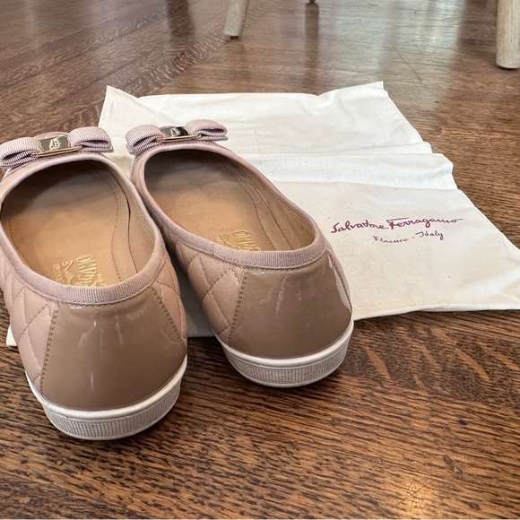 Salvadore Ferragamo Beige Flats ✨ - Picture 3 of 13